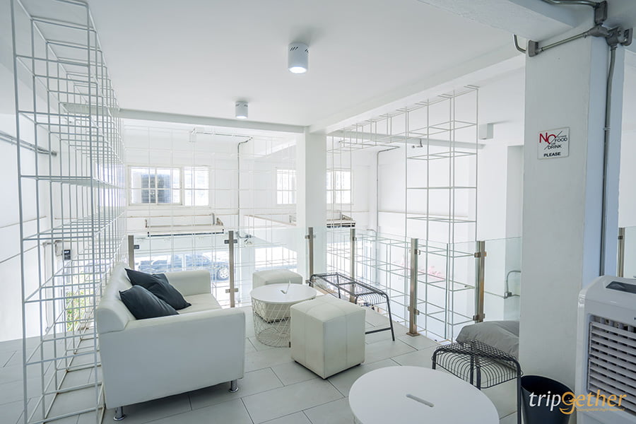 คาเฟ่สีขาวลำปาง