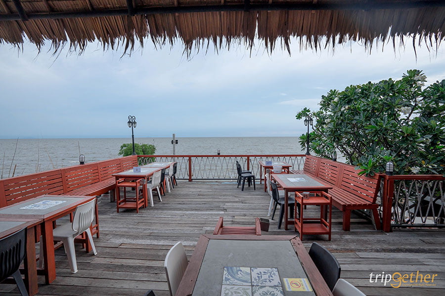 ร้านริมทะเล