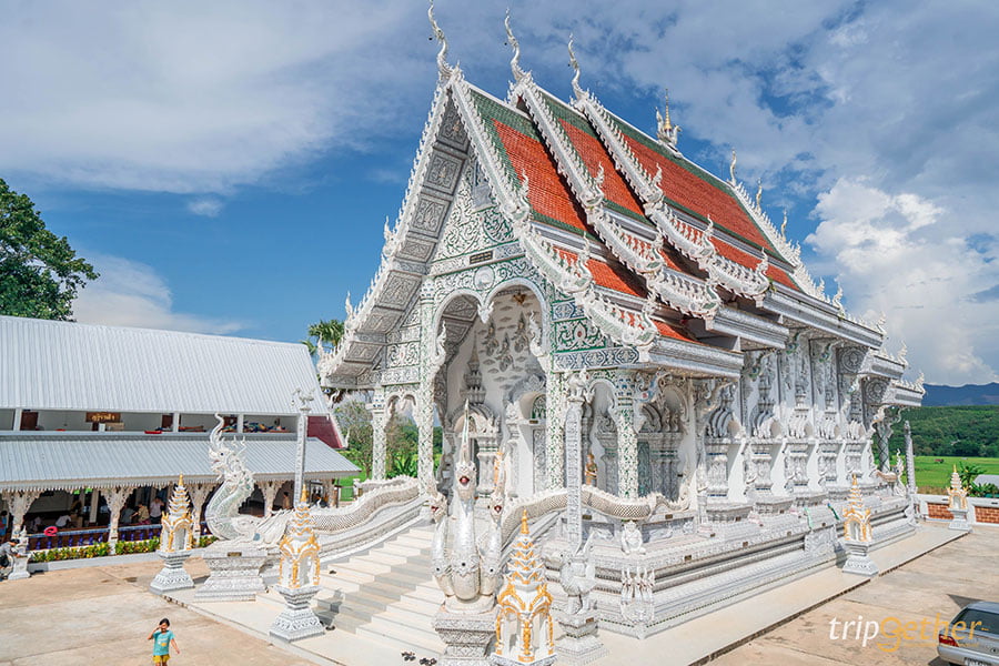 วัดบ่อแก้ว