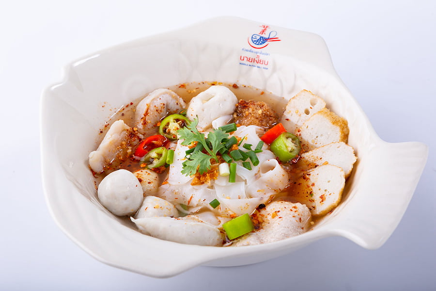 ก๋วยเตี๋ยวลูกชิ้นปลา