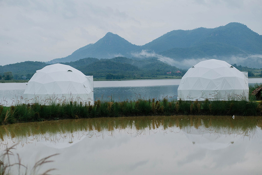 ที่พักแคมป์ปิ้งริมน้ำ