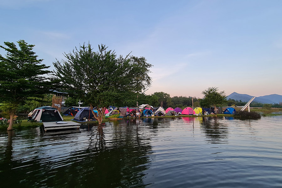 ไร่คงเดือน แคมป์ปิ้ง ลานกางเต็นท์