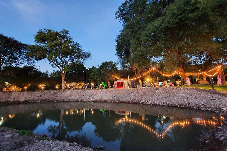 ลานกางเต็นท์แก่งคอย