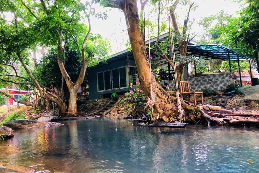 ที่พักแก่งคอย