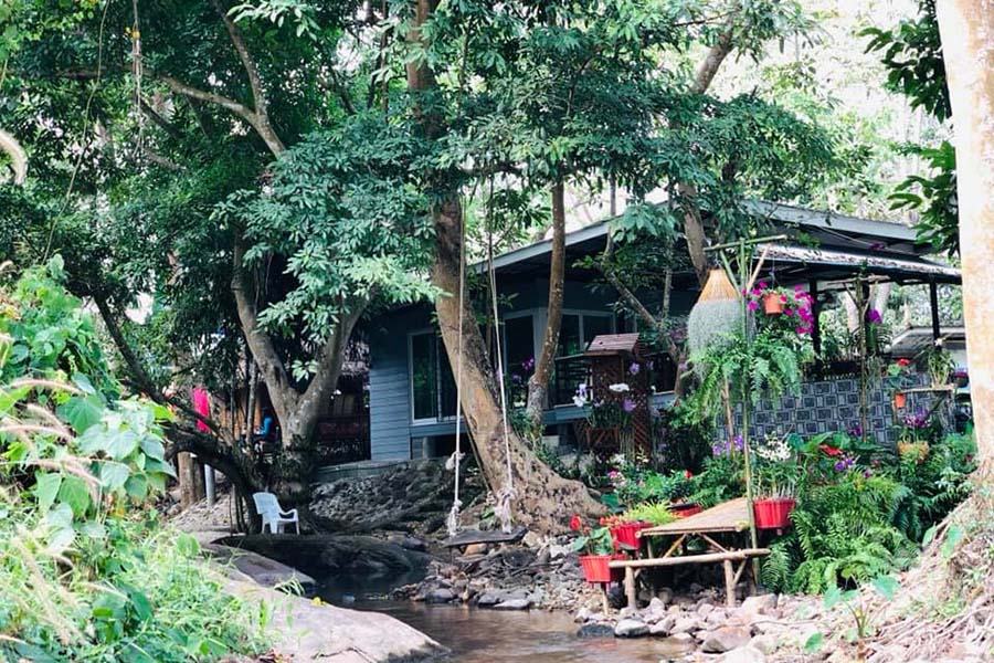 ที่พักชะอม