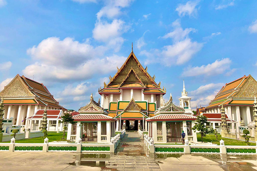 ไหว้พระ 9 วัด