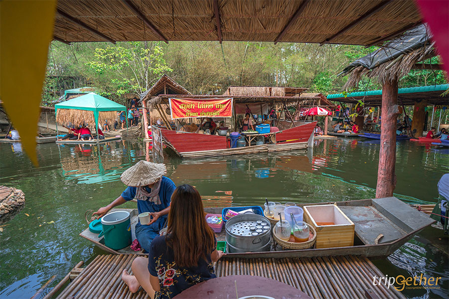 ตลาดน้ำใกล้กรุง