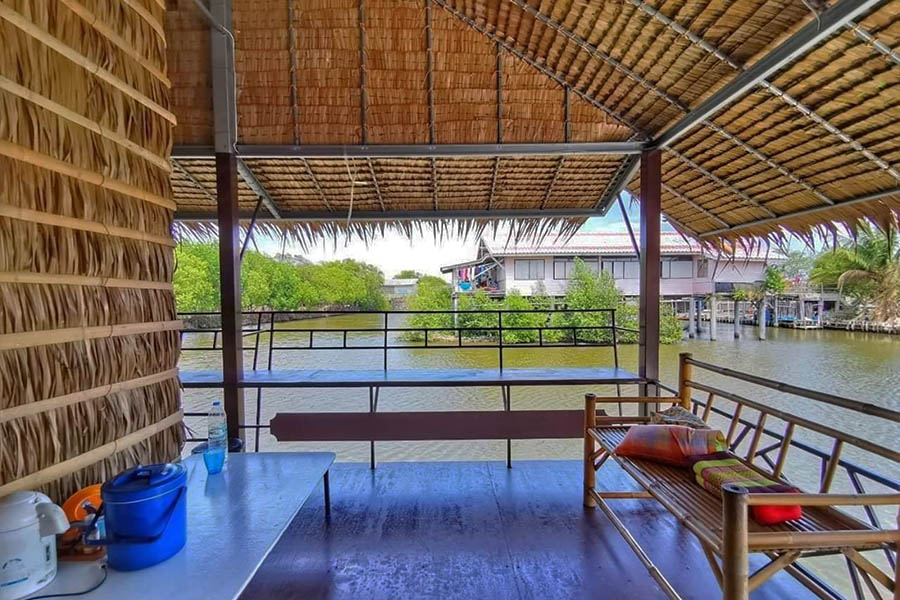 โฮมสเตย์ริมน้ำ