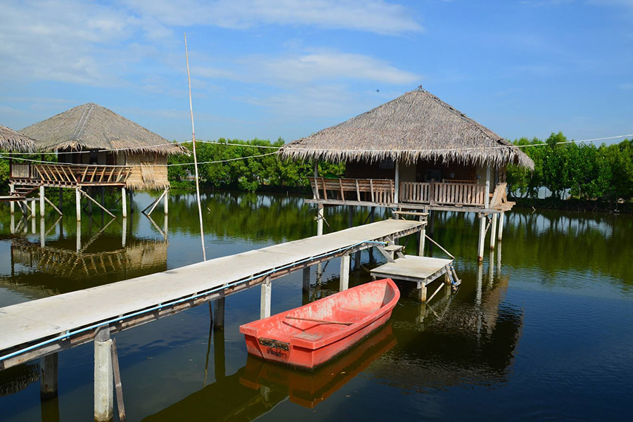 โฮมสเตย์ริมน้ำ