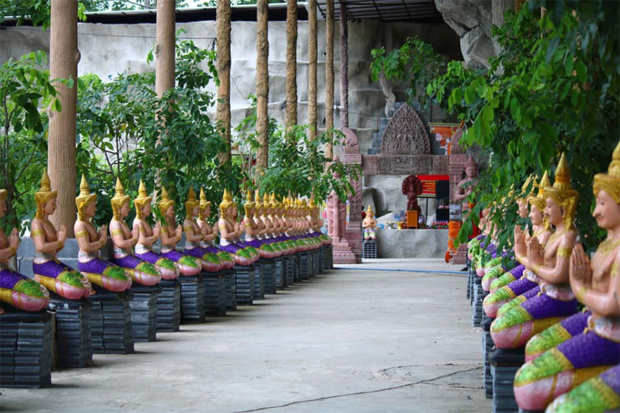 วัดใกล้กรุง