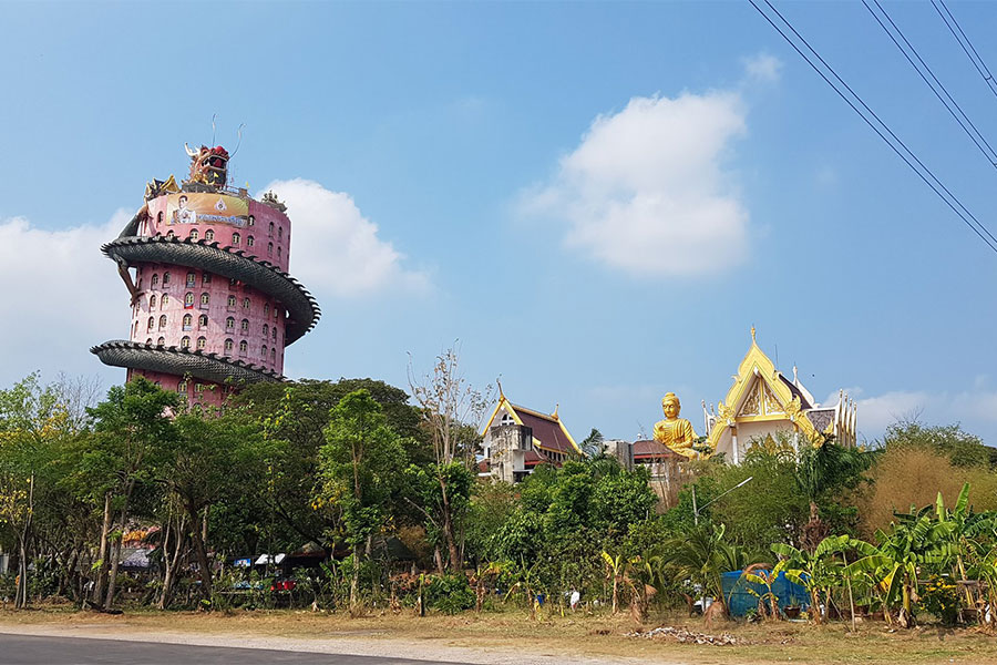 วัดใกล้กรุง