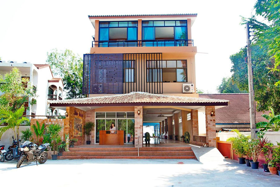 ซีบรีซ เกสต์เฮาส์