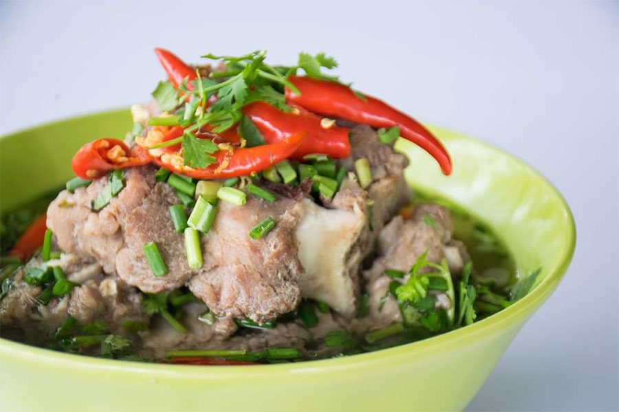 ร้านอาหารพนัส