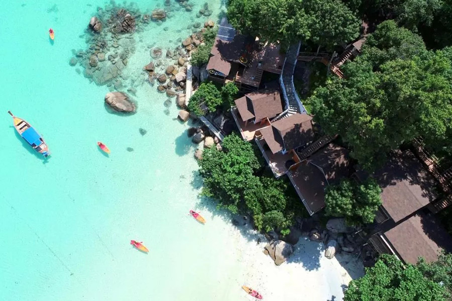 5 ที่พักหลีเป๊ะติดทะเล นอนฟังเสียงคลื่น จ่ายไม่เกินคนละ 2,500