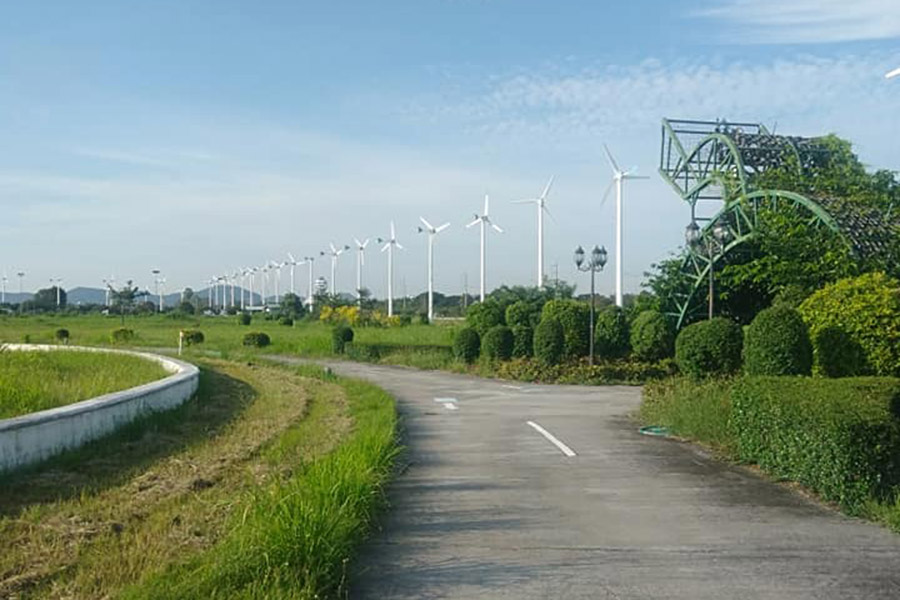 ทุ่งกังหันลมในไทย