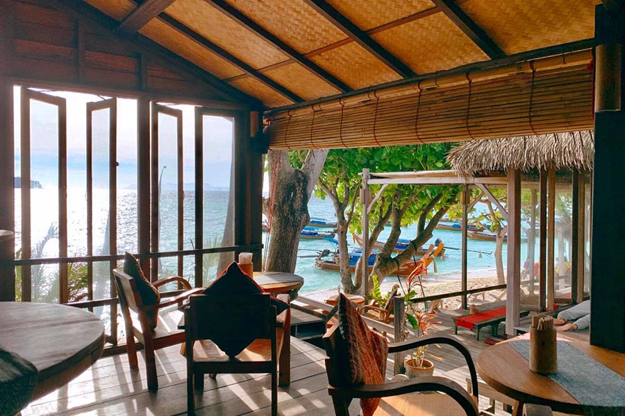 5 ที่พักหลีเป๊ะติดทะเล นอนฟังเสียงคลื่น จ่ายไม่เกินคนละ 2,500