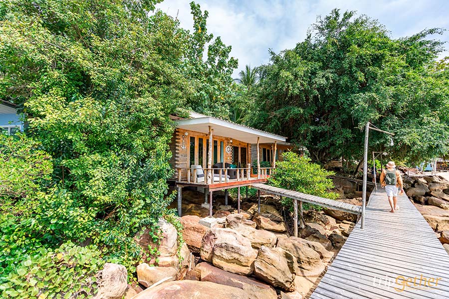 15 ที่พักมีสะพานยื่นไปในทะเล บรรยากาศดีต่อใจ มุมถ่ายรูปสวยปัง!