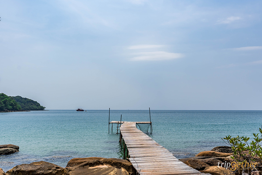15 ที่พักมีสะพานยื่นไปในทะเล บรรยากาศดีต่อใจ มุมถ่ายรูปสวยปัง!