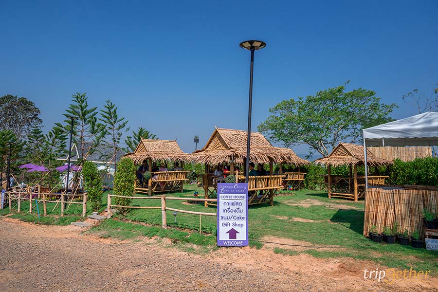 12 จุดเช็คอิน เขาใหญ่-วังน้ำเขียว ชวนกันไปชิลล์ กินเที่ยวกันได้ทั้งปี