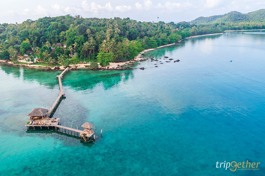 15 ที่พักมีสะพานยื่นไปในทะเล บรรยากาศดีต่อใจ มุมถ่ายรูปสวยปัง!