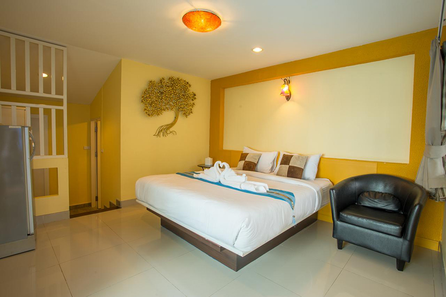 ที่พักริมหาดคลองวาฬ