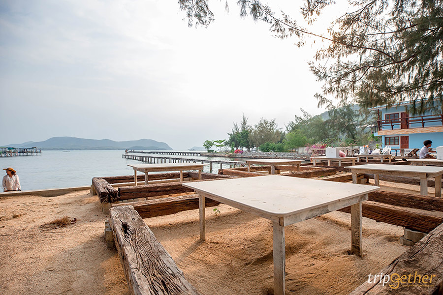 15 ที่พักมีสะพานยื่นไปในทะเล บรรยากาศดีต่อใจ มุมถ่ายรูปสวยปัง!