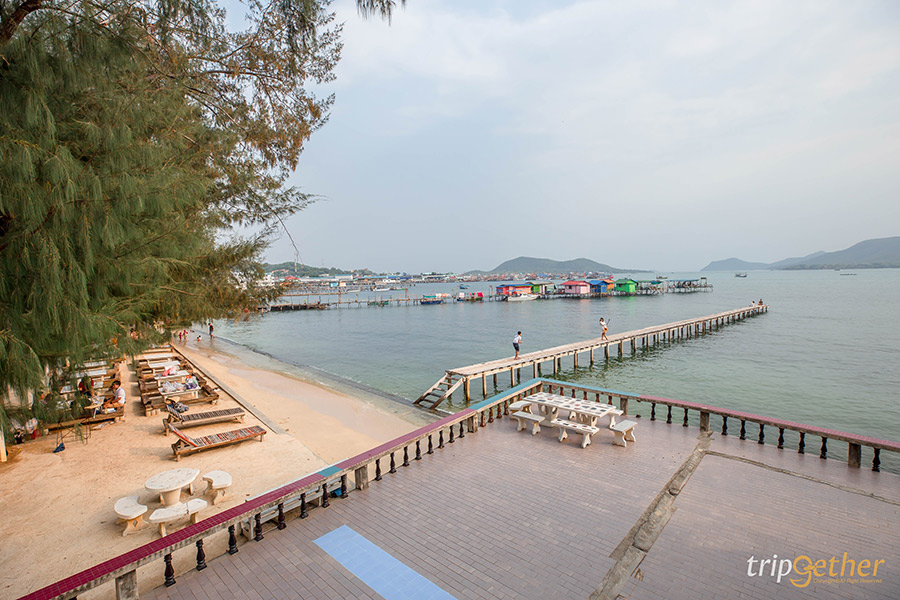 15 ที่พักมีสะพานยื่นไปในทะเล บรรยากาศดีต่อใจ มุมถ่ายรูปสวยปัง!