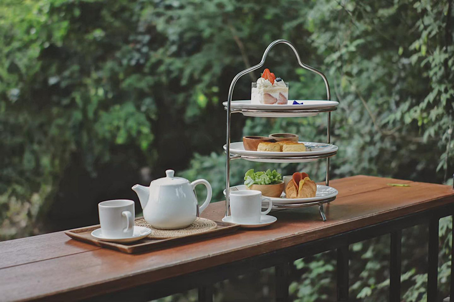 คาเฟ่จิบชาในสวน