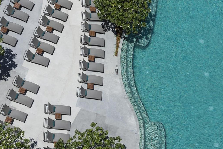 5 ที่พักพัทยามองวิวทะเล จากสระว่ายน้ำ ในบรรยากาศสุดฟิน