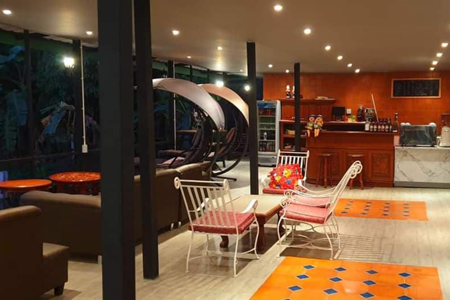 6 ร้านอาหาร + คาเฟ่ริมน้ำกลางสวน บรรยากาศชิลล์วิวปัง!