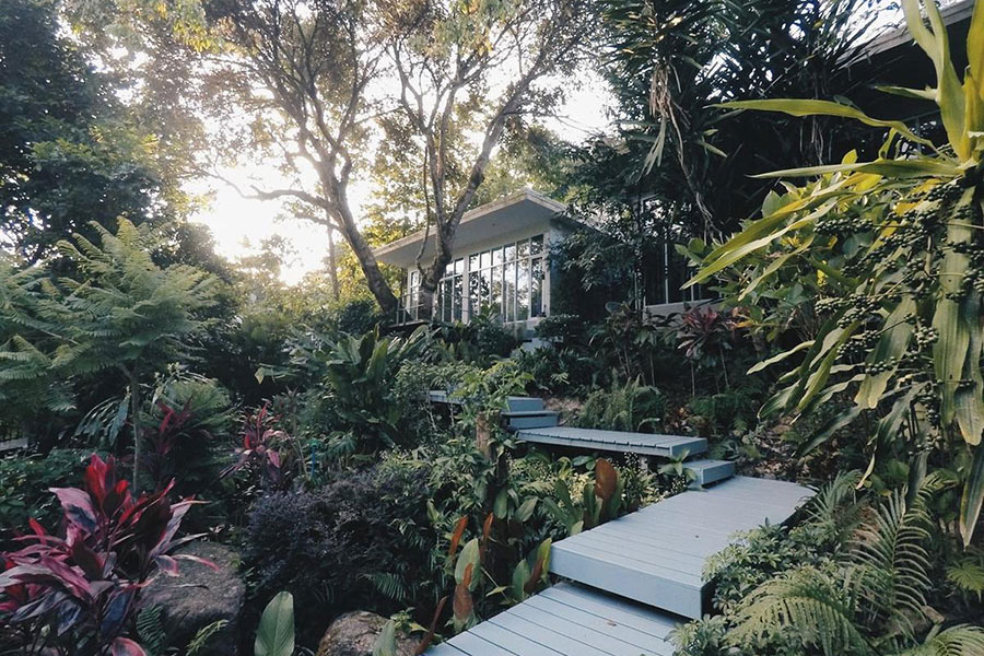 5 ที่พักระนอง โอบล้อมไปด้วยธรรมชาติสุดชิลล์ บรรยากาศดีต่อใจ!