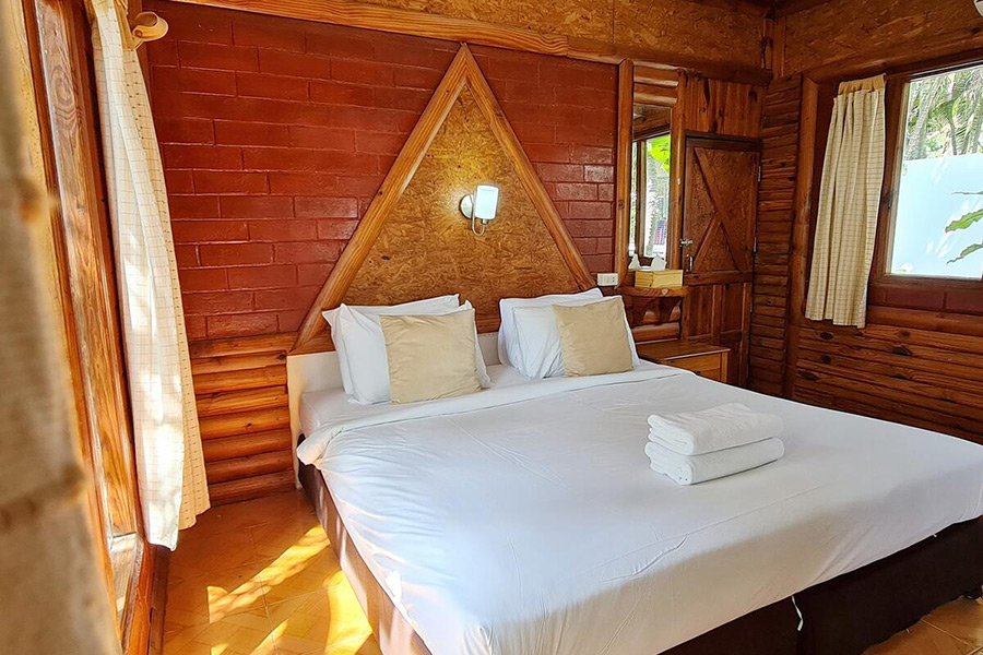 ที่พักติดทะเลหาดทรายแก้ว