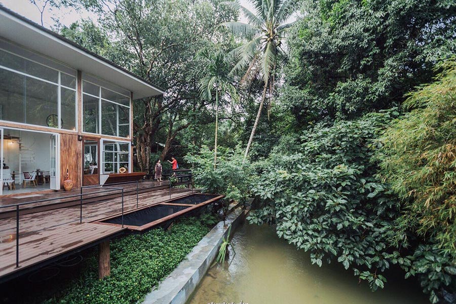 5 ที่พักระนอง โอบล้อมไปด้วยธรรมชาติสุดชิลล์ บรรยากาศดีต่อใจ!