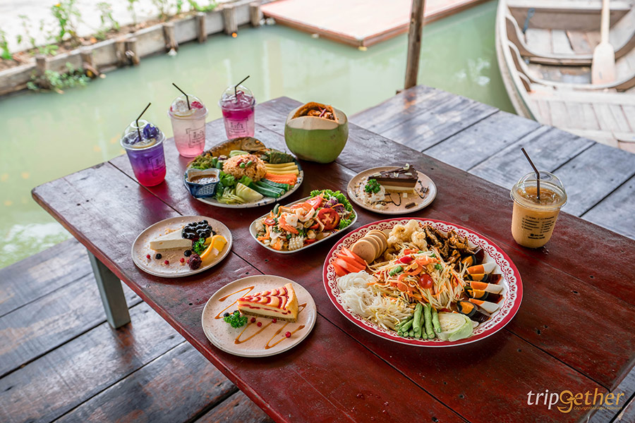 คาเฟ่ในสวน