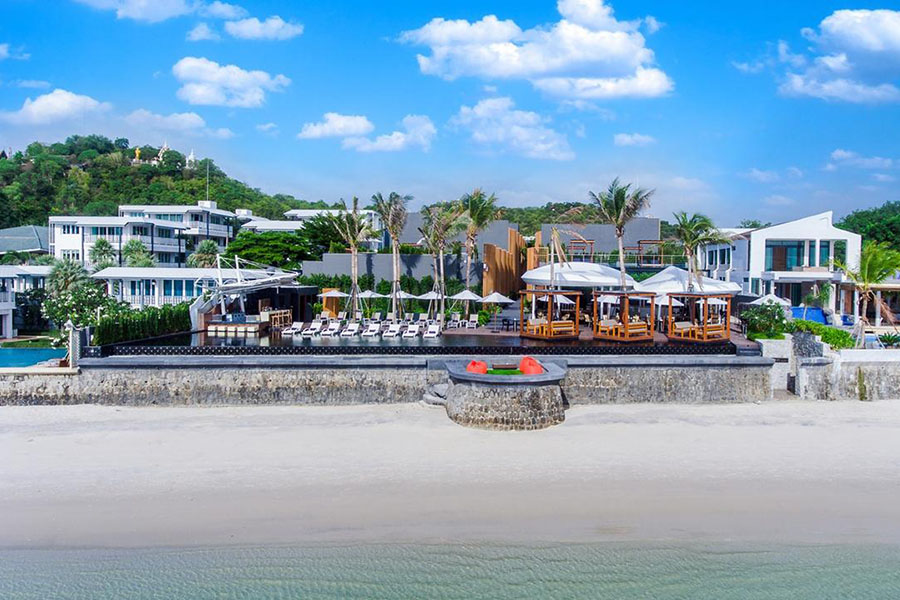 เขาตะเกียบติดทะเล