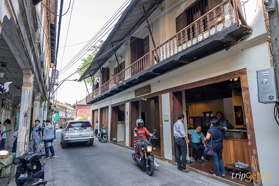 5 ชุมชนริมน้ำน่าเที่ยว บรรยากาศดี ของอร่อยเพียบ!!