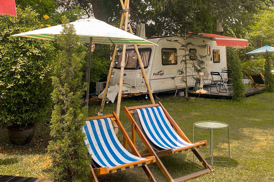 5 ที่พักรถบ้าน เปลี่ยนบรรยากาศ นอนชิลล์ ใกล้กรุงเทพฯ