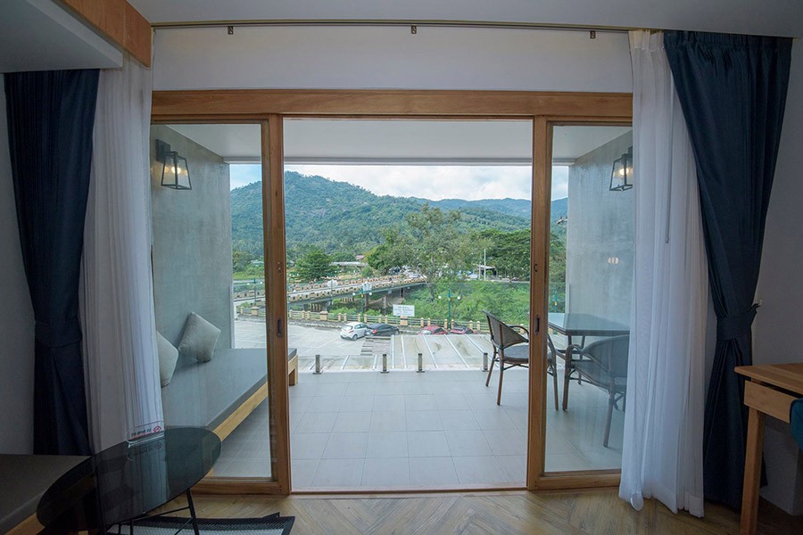 5 ที่พักคีรีวง-ลานสกา บรรยากาศชิลล์ริมน้ำ วิวสวยน่าไปพักผ่อน