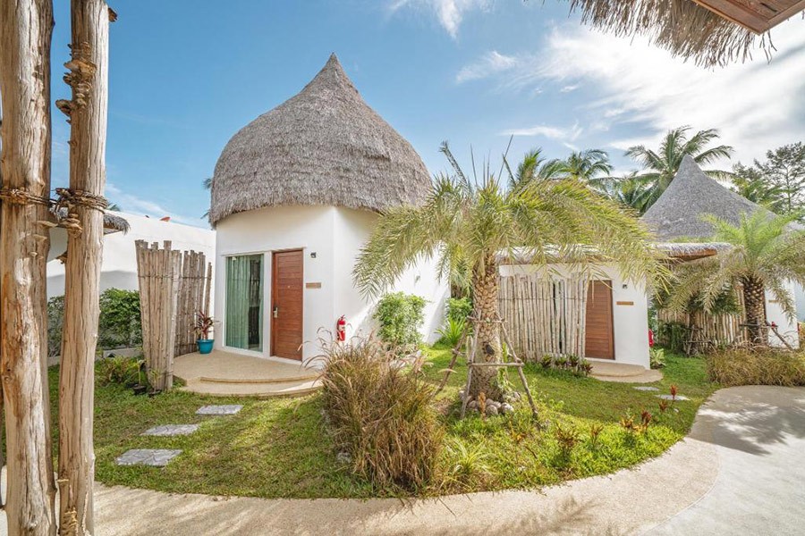 5 ที่พักมีเบาะบีนแบคริมทะเล ถ่ายรูปชิลล์ วิวฉ่ำ พักผ่อนสบาย!