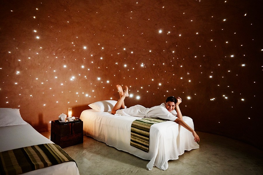 5 ที่พักมีเบาะบีนแบคริมทะเล ถ่ายรูปชิลล์ วิวฉ่ำ พักผ่อนสบาย!