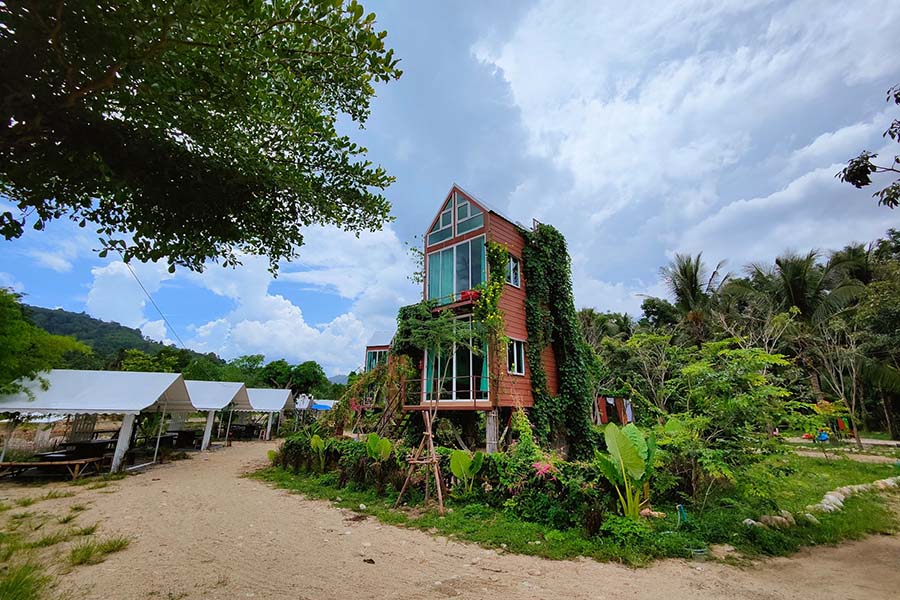 5 ที่พักคีรีวง-ลานสกา บรรยากาศชิลล์ริมน้ำ วิวสวยน่าไปพักผ่อน