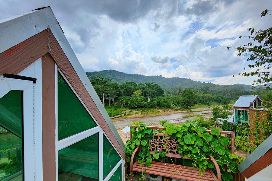  5 ที่พักคีรีวง-ลานสกา บรรยากาศชิลล์ริมน้ำ วิวสวยน่าไปพักผ่อน