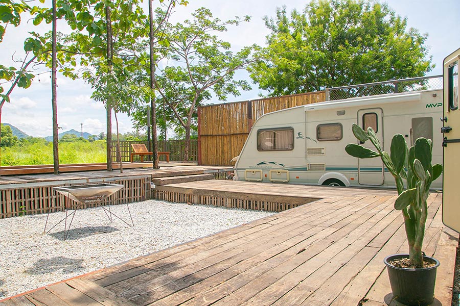 5 ที่พักรถบ้าน เปลี่ยนบรรยากาศ นอนชิลล์ ใกล้กรุงเทพฯ