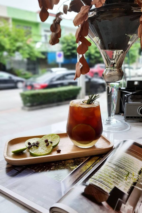 5 คาเฟ่น่าเช็คอินย่านคลองสาน เจริญนคร คอกาแฟไม่ควรพลาด