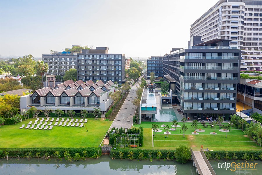 5 ที่พักพัทยาสุดหรู วิวทะเล มีดินเนอร์บาร์