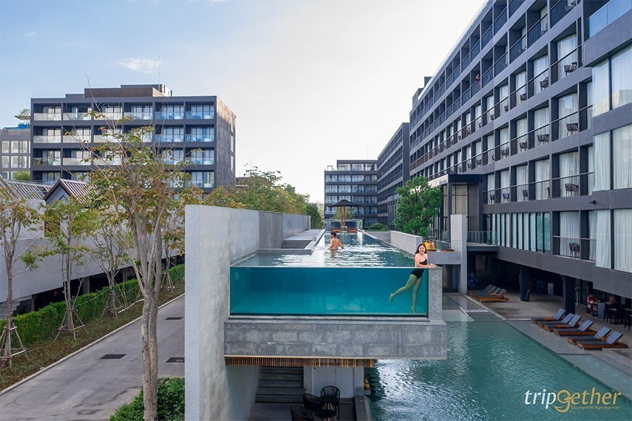 5 ที่พักพัทยาสุดหรู วิวทะเล มีดินเนอร์บาร์