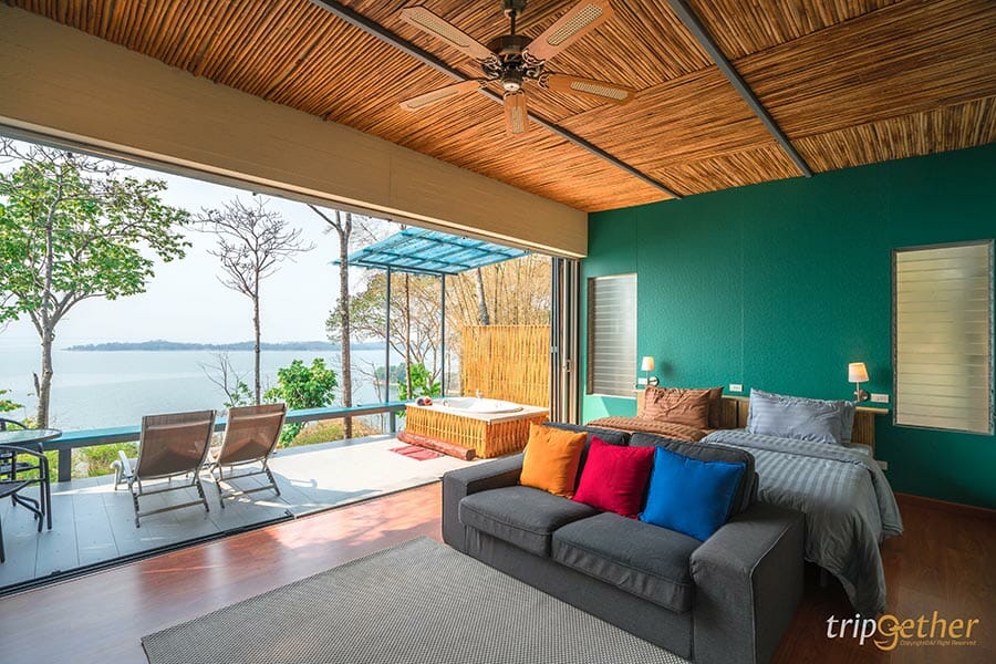 5 ที่พักกาญจนบุรี พูลวิลล่าริมน้ำ วิวสวยสุดปัง!