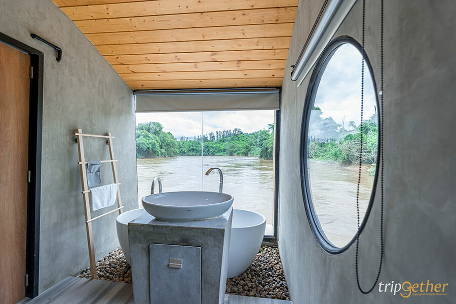 5 ที่พักกาญจนบุรี พูลวิลล่าริมน้ำ วิวสวยสุดปัง!