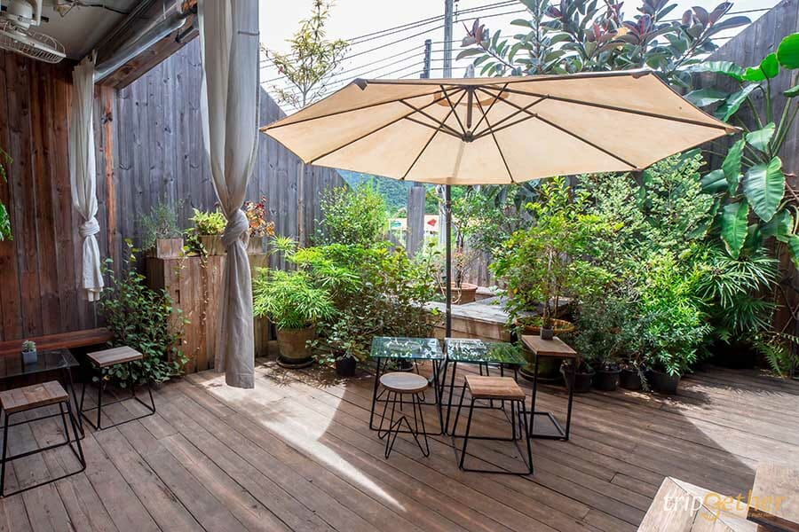 6 ที่พักสไตล์แคมป์ปิ้งใกล้กรุง บรรยากาศชิลล์รับหน้าฝน 