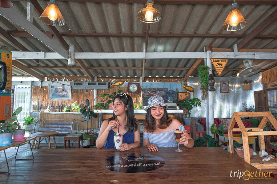 5 Beach Cafe บางเสร่ กินลมชมวิวทะเลได้แบบ 180 องศา 